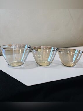 Anchor Hocking Fire King Nesting Mixing Bowls Set of 3 Vintage Glass